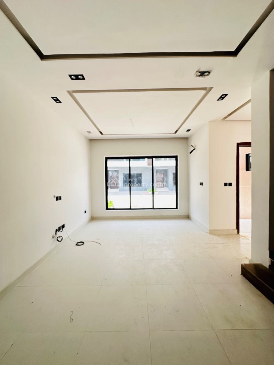 Beautifully Carved 4 Bedroom Terrace Duplex with Bq, Pool & Playground, Lekki Phase 1, Lekki, Lagos, Terraced Duplex for Rent