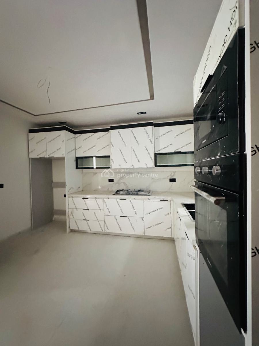 Beautifully Carved 4 Bedroom Terrace Duplex with Bq, Pool & Playground, Lekki Phase 1, Lekki, Lagos, Terraced Duplex for Rent