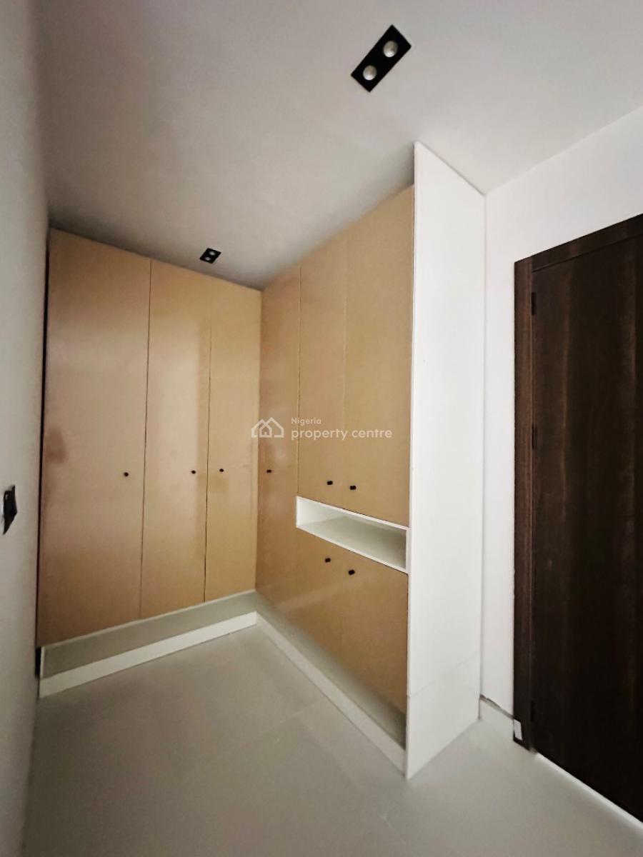 Beautifully Carved 4 Bedroom Terrace Duplex with Bq, Pool & Playground, Lekki Phase 1, Lekki, Lagos, Terraced Duplex for Rent