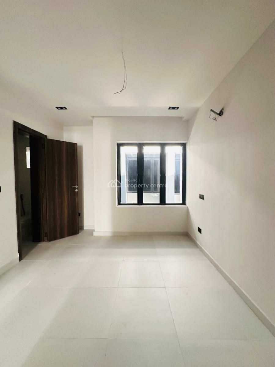 Beautifully Carved 4 Bedroom Terrace Duplex with Bq, Pool & Playground, Lekki Phase 1, Lekki, Lagos, Terraced Duplex for Rent