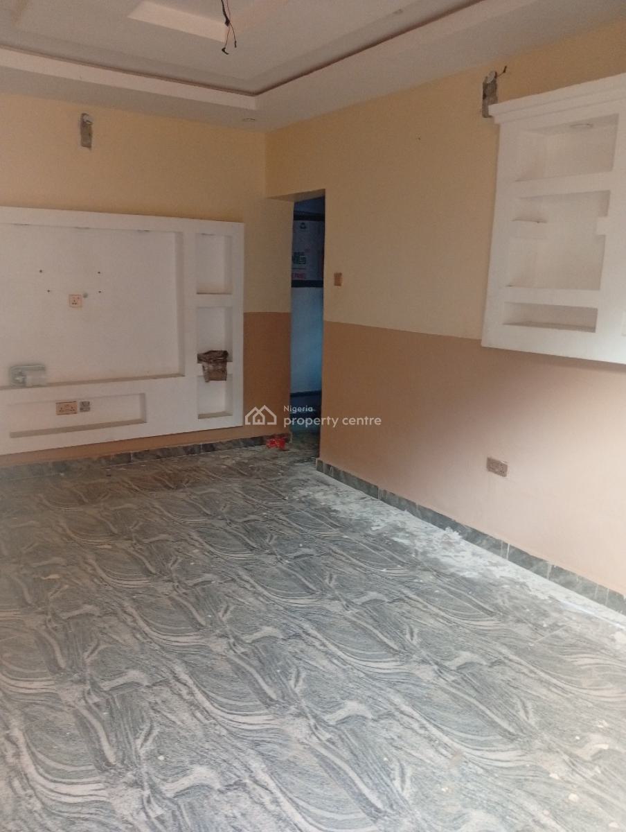 Executive 2 Bedroom Flat, Hilton Palace, Opposite United Estate,yakoyo, Ojodu Berger, Ojodu, Lagos, Flat / Apartment for Rent