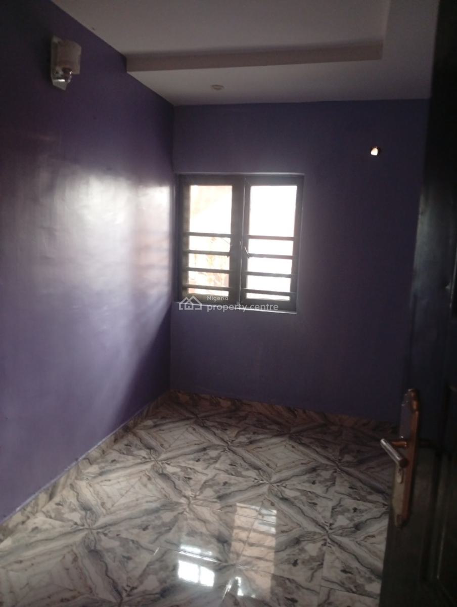Executive 2 Bedroom Flat, Hilton Palace, Opposite United Estate,yakoyo, Ojodu Berger, Ojodu, Lagos, Flat / Apartment for Rent