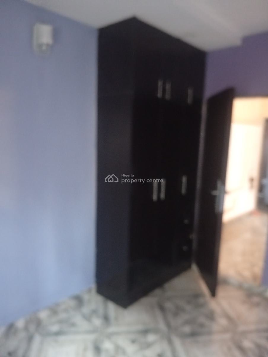 Executive 2 Bedroom Flat, Hilton Palace, Opposite United Estate,yakoyo, Ojodu Berger, Ojodu, Lagos, Flat / Apartment for Rent