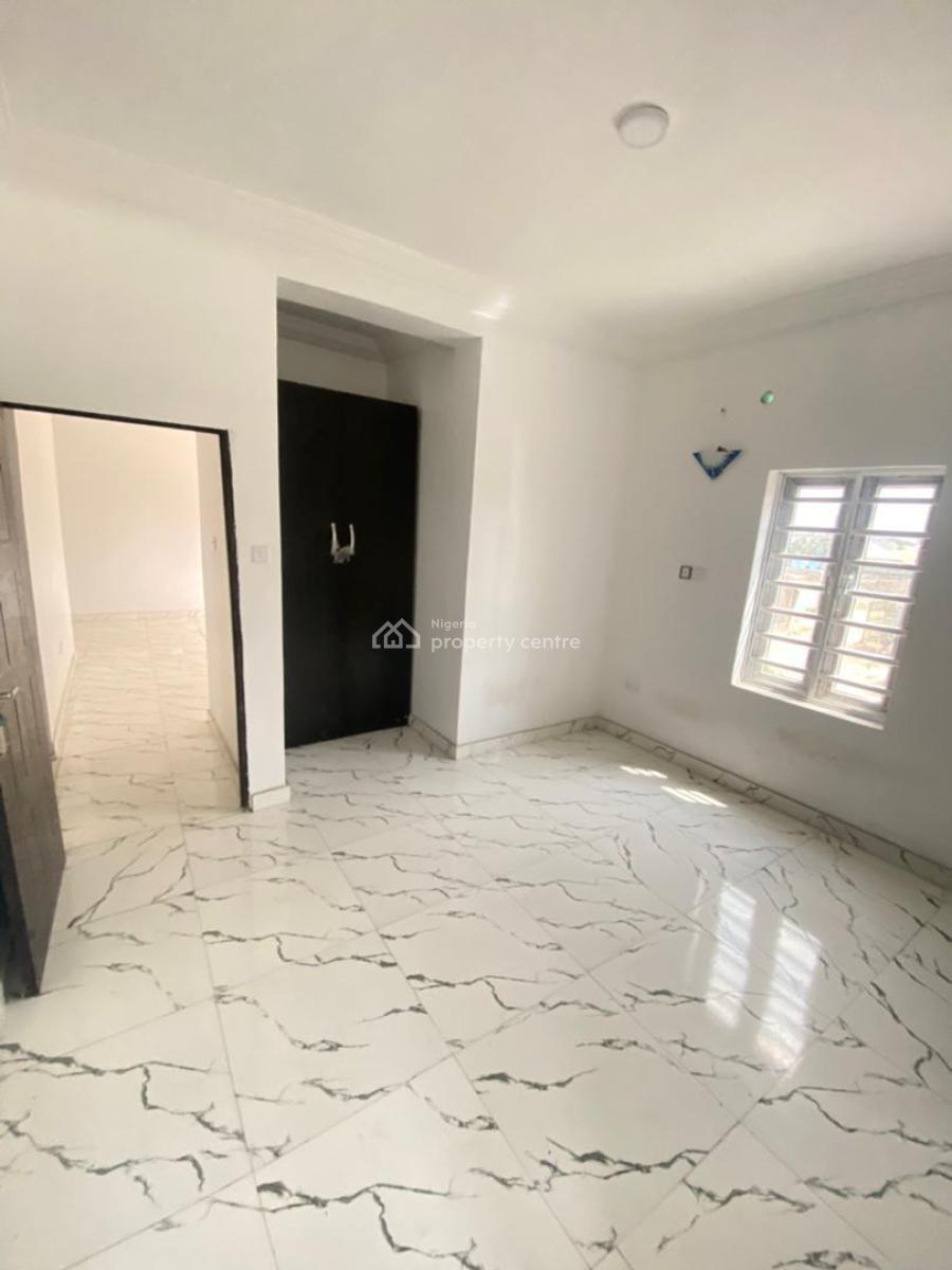 Brand New Luxury Downstairs, Phase 2, Oribanwa, Ibeju Lekki, Lagos, Flat / Apartment for Rent
