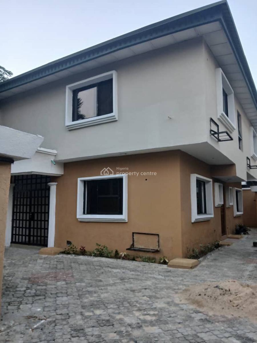 a Well Maintained 4 Bedrooms Semi Detached Duplex with Bq, By Domino Pizza, Agungi, Lekki, Lagos, Semi-detached Duplex for Rent
