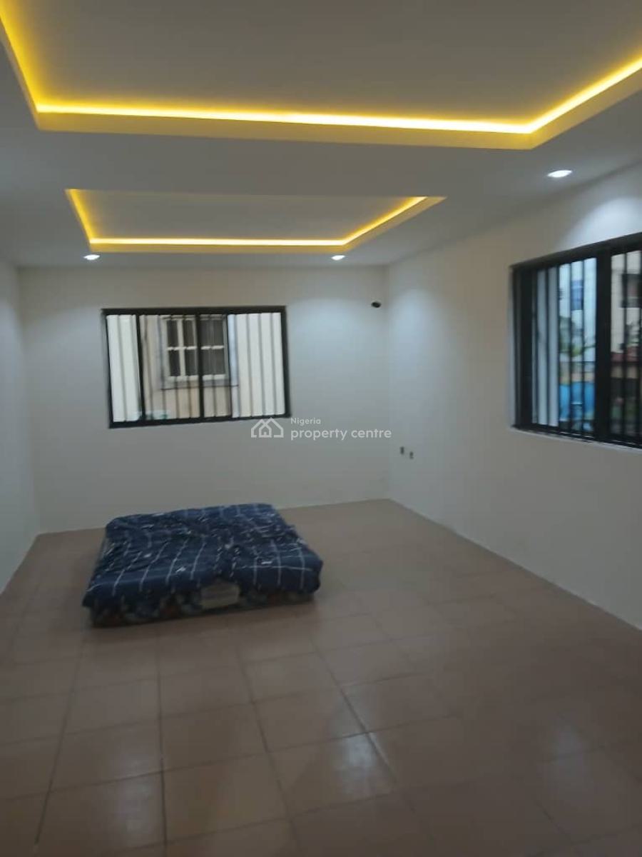 a Well Maintained 4 Bedrooms Semi Detached Duplex with Bq, By Domino Pizza, Agungi, Lekki, Lagos, Semi-detached Duplex for Rent