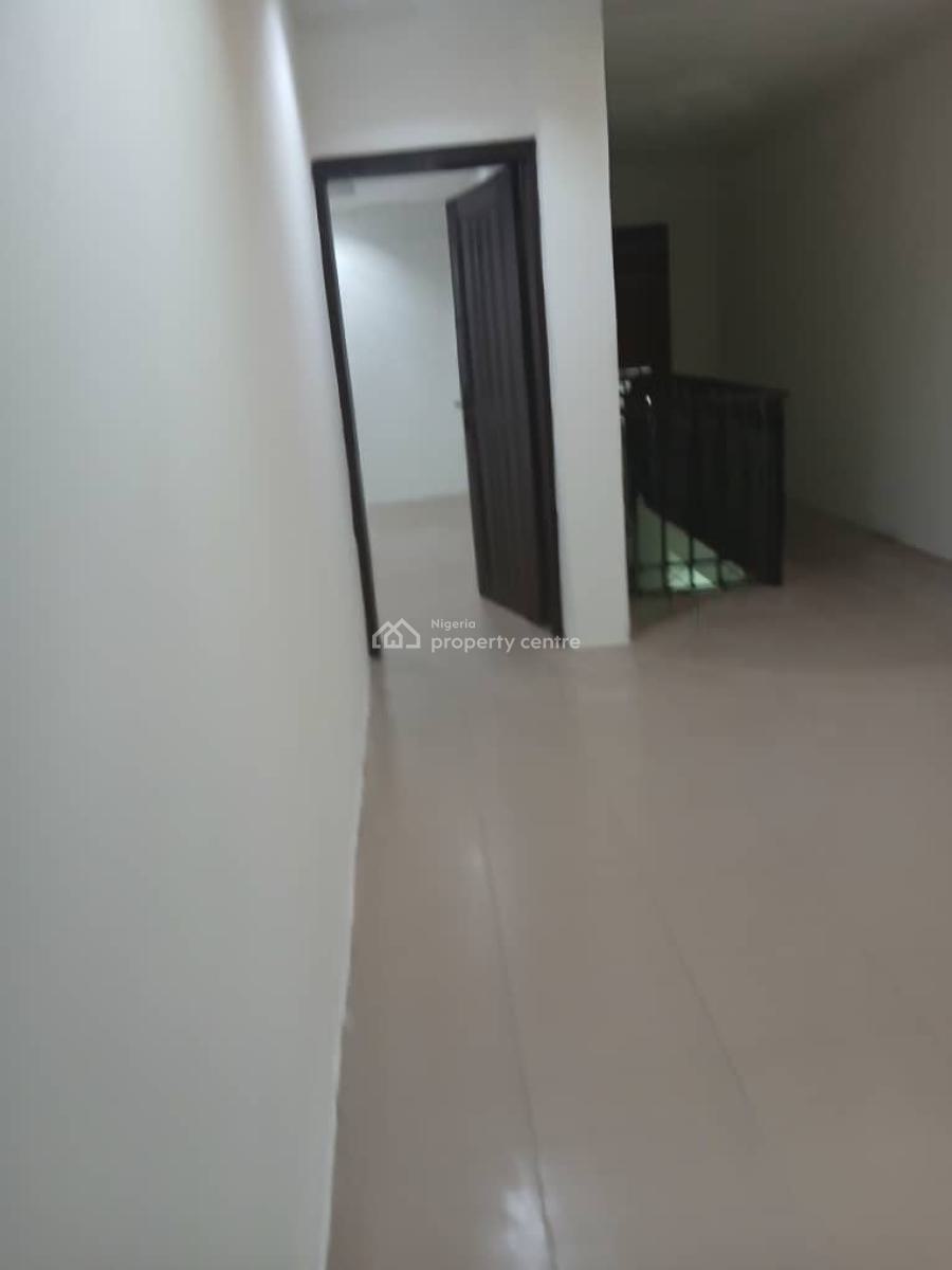a Well Maintained 4 Bedrooms Semi Detached Duplex with Bq, By Domino Pizza, Agungi, Lekki, Lagos, Semi-detached Duplex for Rent