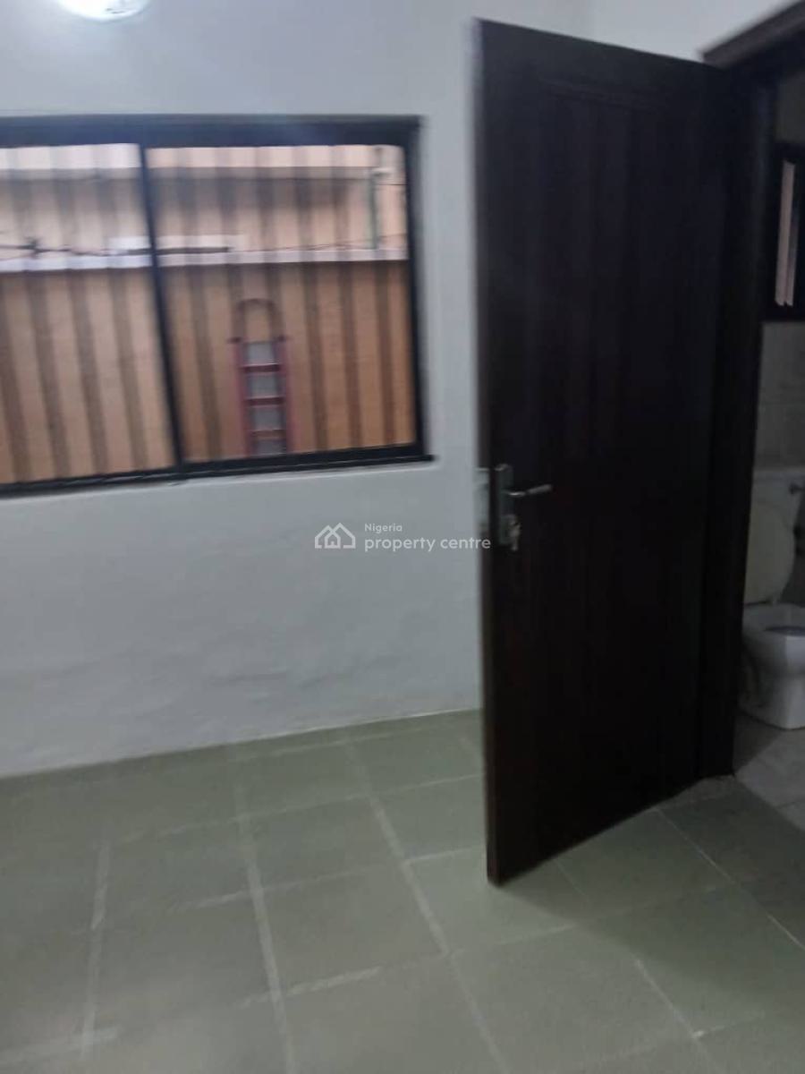 a Well Maintained 4 Bedrooms Semi Detached Duplex with Bq, By Domino Pizza, Agungi, Lekki, Lagos, Semi-detached Duplex for Rent