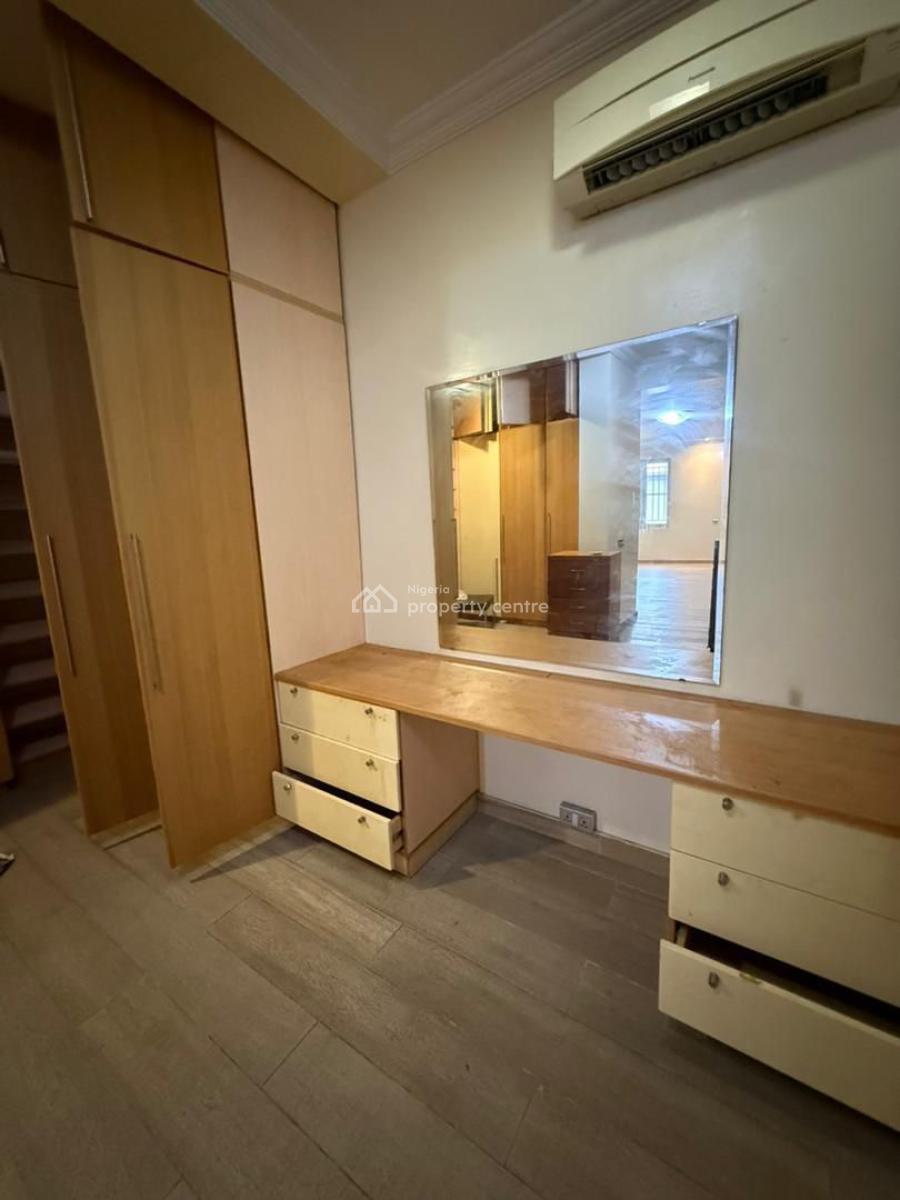 3 Bedroom Terrace with 2 Bq, Pool and Gym, Old Ikoyi, Ikoyi, Lagos, Terraced Duplex for Rent