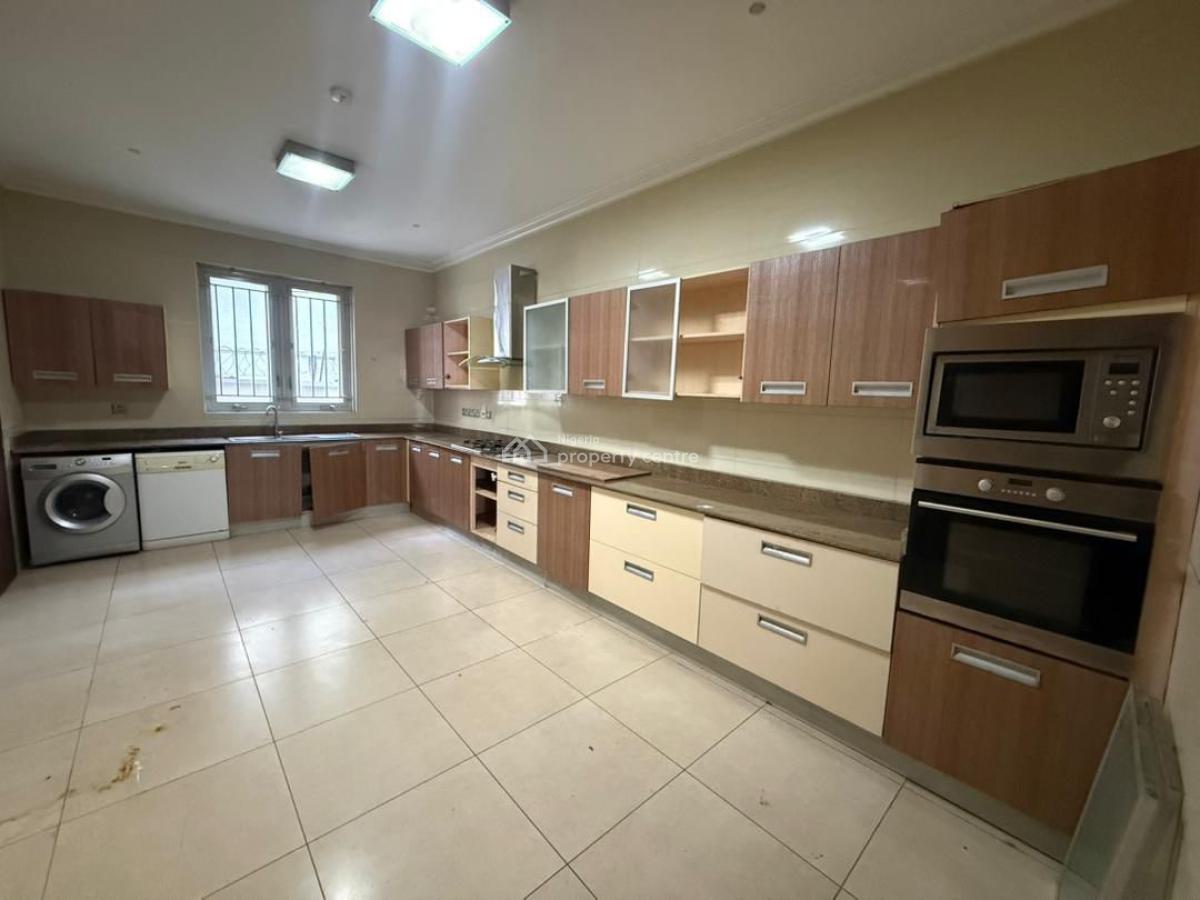 3 Bedroom Terrace with 2 Bq, Pool and Gym, Old Ikoyi, Ikoyi, Lagos, Terraced Duplex for Rent