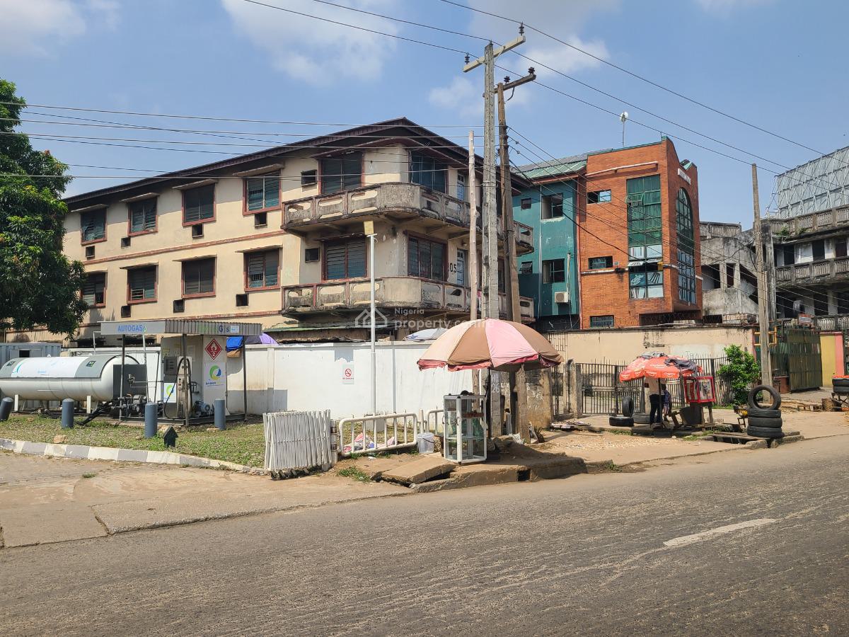 Self Compound 2 Storey Building Office Space of 36 Rooms, Along Ikorodu Road, Fadeyi, Shomolu, Lagos, Flat / Apartment for Rent