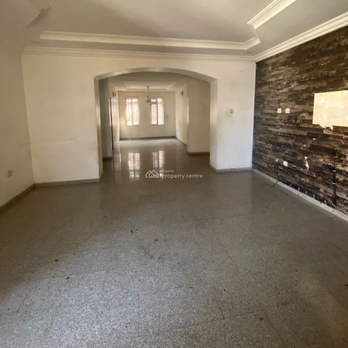 Sharp 3 Bedroom Flat, Second Floor, 1st Avenue, Gwarinpa, Abuja, Flat / Apartment for Rent