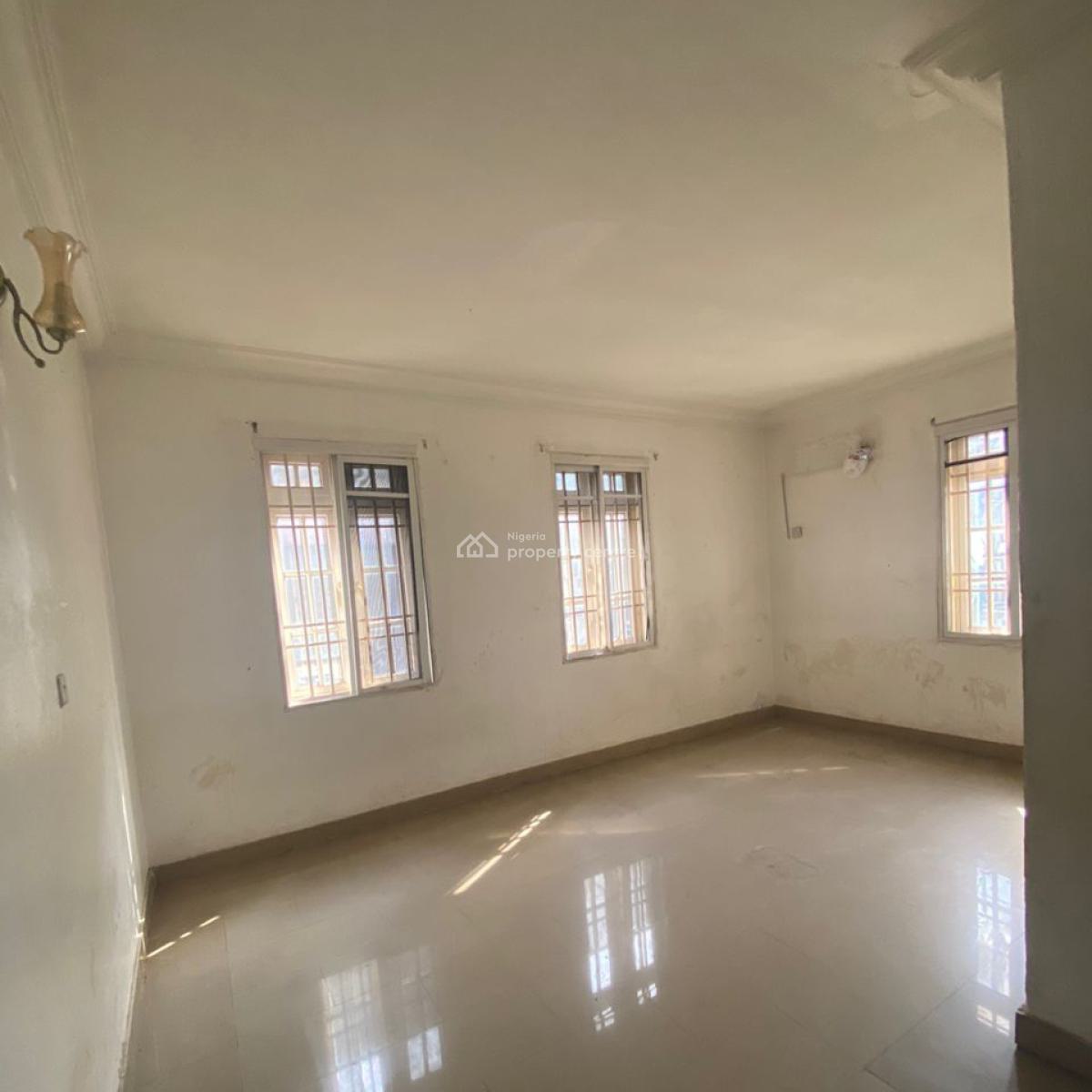 Sharp 3 Bedroom Flat, Second Floor, 1st Avenue, Gwarinpa, Abuja, Flat / Apartment for Rent