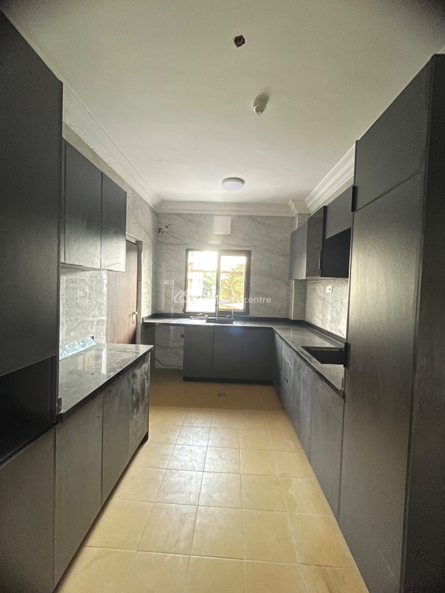 Fresh Out 3 Bedroom Apartment + Bq, Gym & Swimming Pool, Lekki Phase 1, Lekki, Lagos, Flat / Apartment for Rent