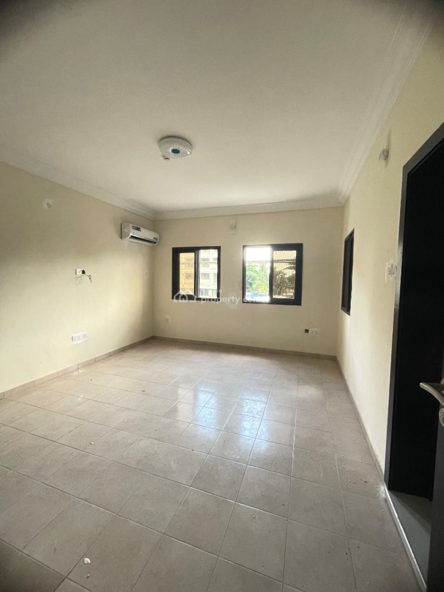 Fresh Out 3 Bedroom Apartment + Bq, Gym & Swimming Pool, Lekki Phase 1, Lekki, Lagos, Flat / Apartment for Rent