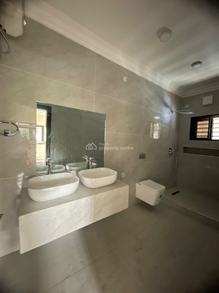 Fresh Out 3 Bedroom Apartment + Bq, Gym & Swimming Pool, Lekki Phase 1, Lekki, Lagos, Flat / Apartment for Rent