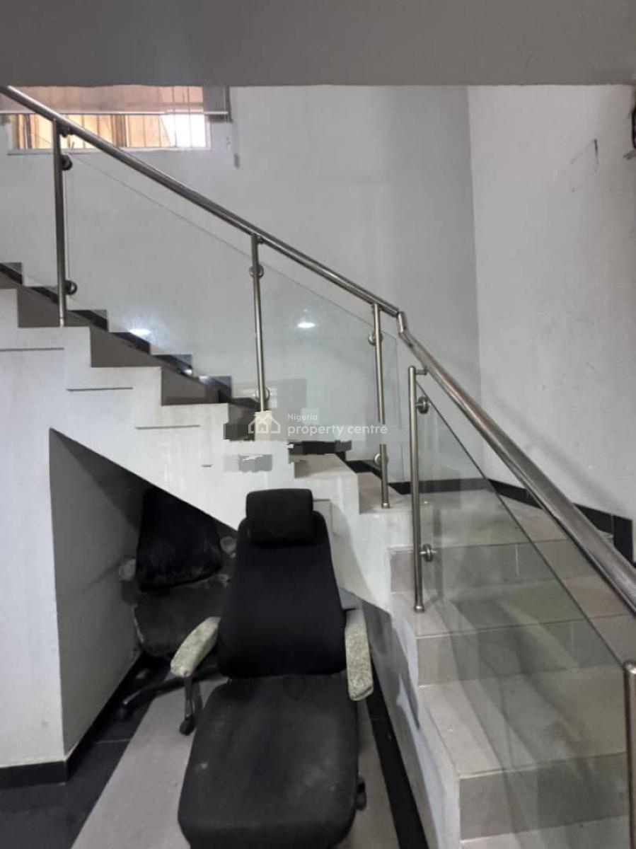 9 Bed Hous Land Size: Approx 3,000 Sqm  Property Use: Commercial, Old Ikoyi, Ikoyi, Lagos, Commercial Property for Rent
