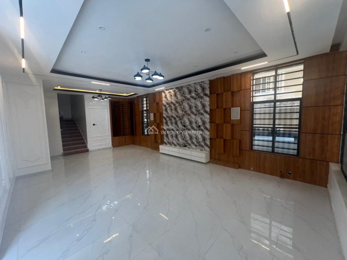 Beautifully Carved Luxury 6 Bedroom Detached Home with Bq, Chevron, Lekki, Lagos, Detached Duplex for Sale