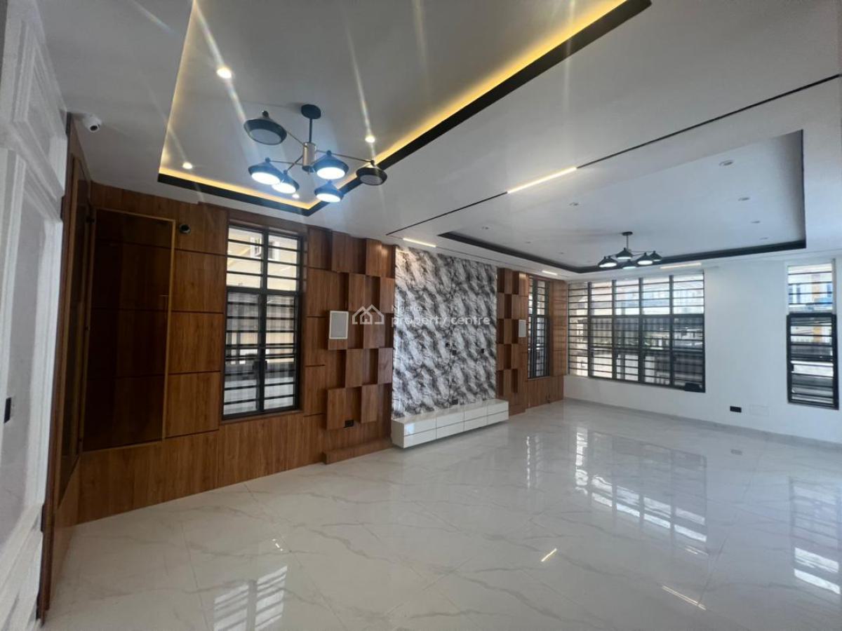Beautifully Carved Luxury 6 Bedroom Detached Home with Bq, Chevron, Lekki, Lagos, Detached Duplex for Sale