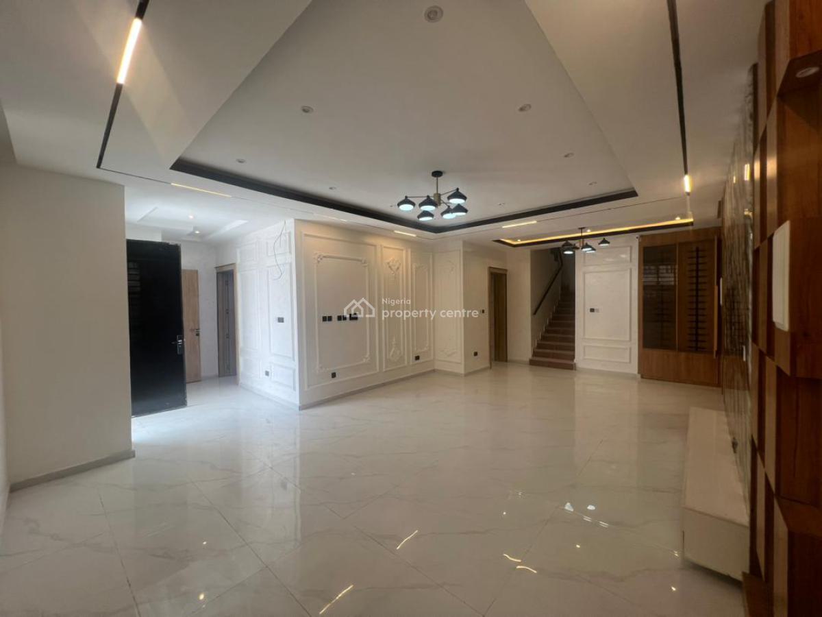 Beautifully Carved Luxury 6 Bedroom Detached Home with Bq, Chevron, Lekki, Lagos, Detached Duplex for Sale