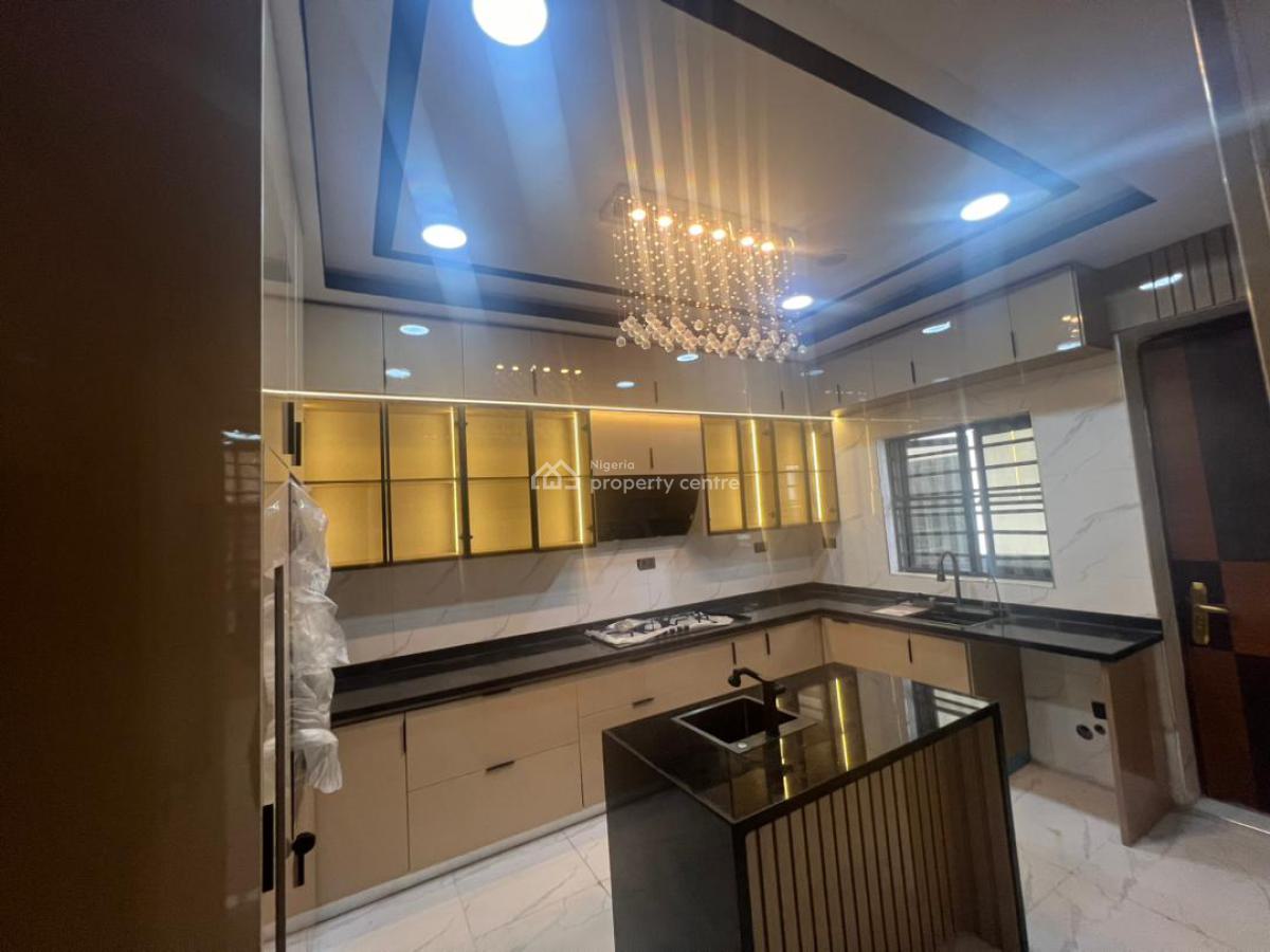 Beautifully Carved Luxury 6 Bedroom Detached Home with Bq, Chevron, Lekki, Lagos, Detached Duplex for Sale
