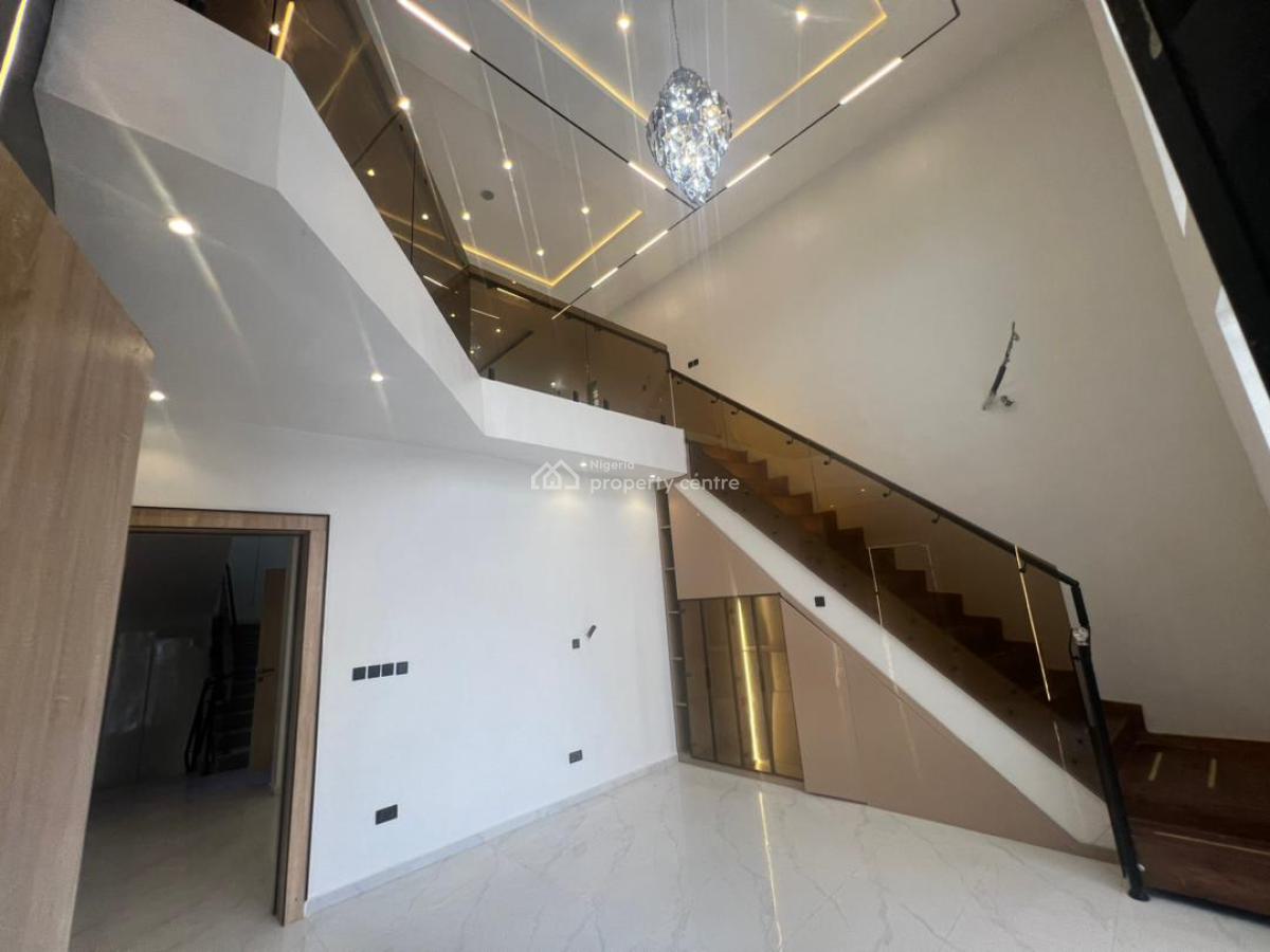 Beautifully Carved Luxury 6 Bedroom Detached Home with Bq, Chevron, Lekki, Lagos, Detached Duplex for Sale