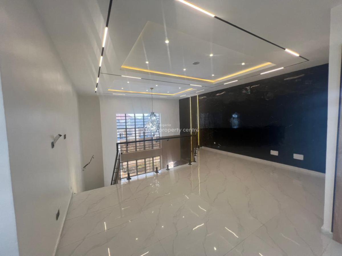 Beautifully Carved Luxury 6 Bedroom Detached Home with Bq, Chevron, Lekki, Lagos, Detached Duplex for Sale