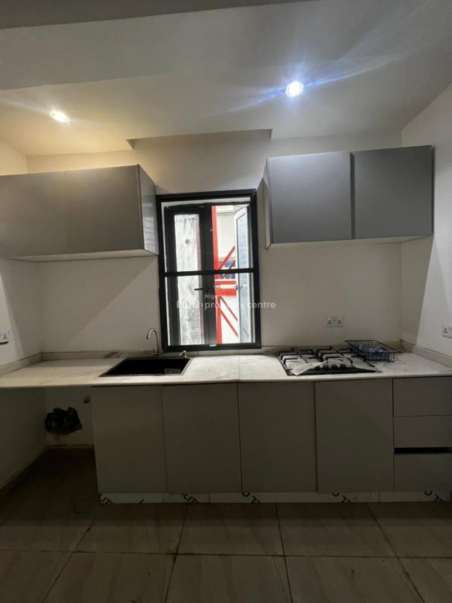 2 Bedroom Apartment, Off Freedom Way, Lekki Phase 1, Lekki, Lagos, Flat / Apartment for Sale