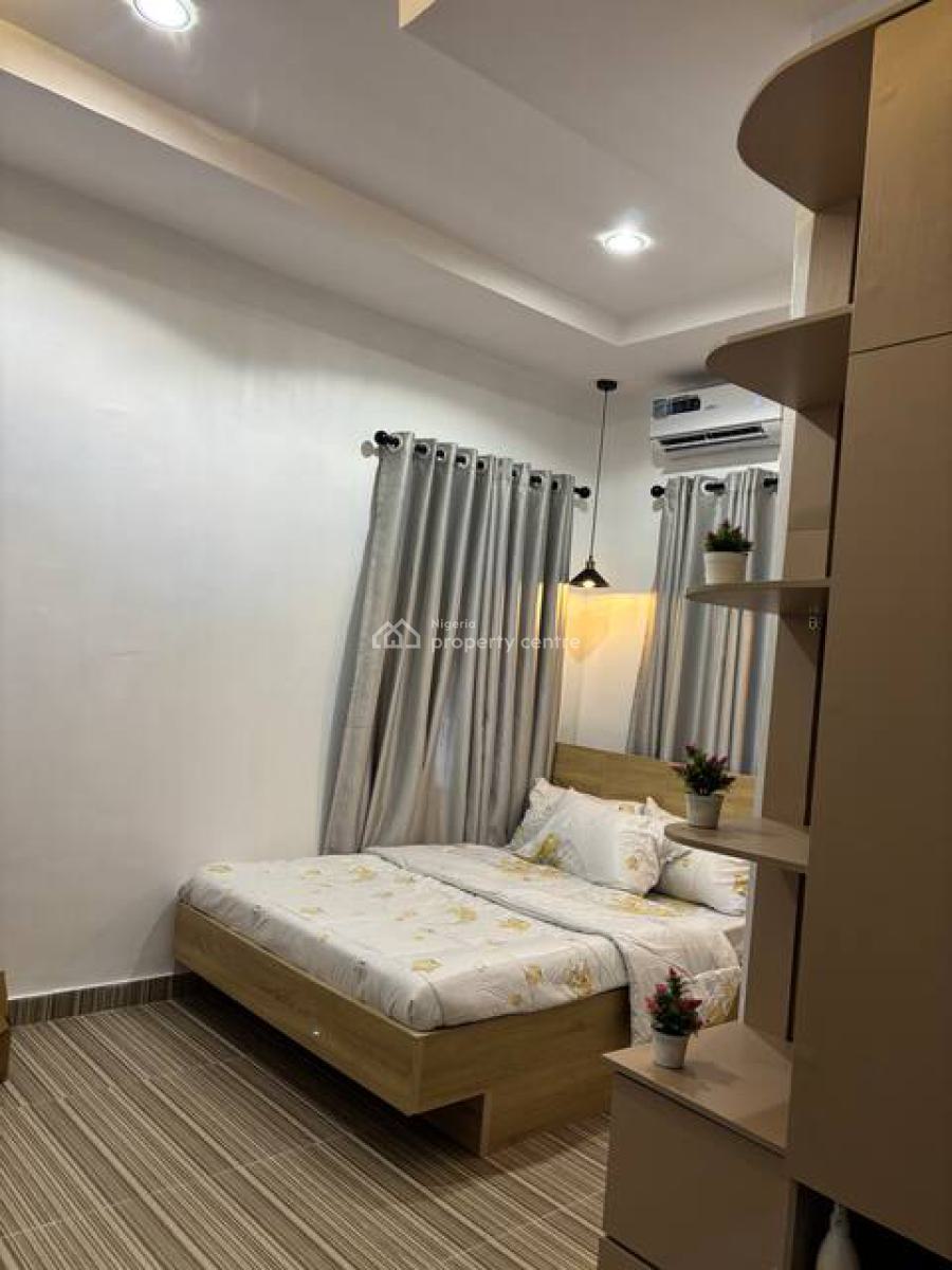 Nest24 Apartment, 8 Petit Daho Street, Morocco Yaba, Shomolu, Lagos, Mini Flat (room and Parlour) Short Let
