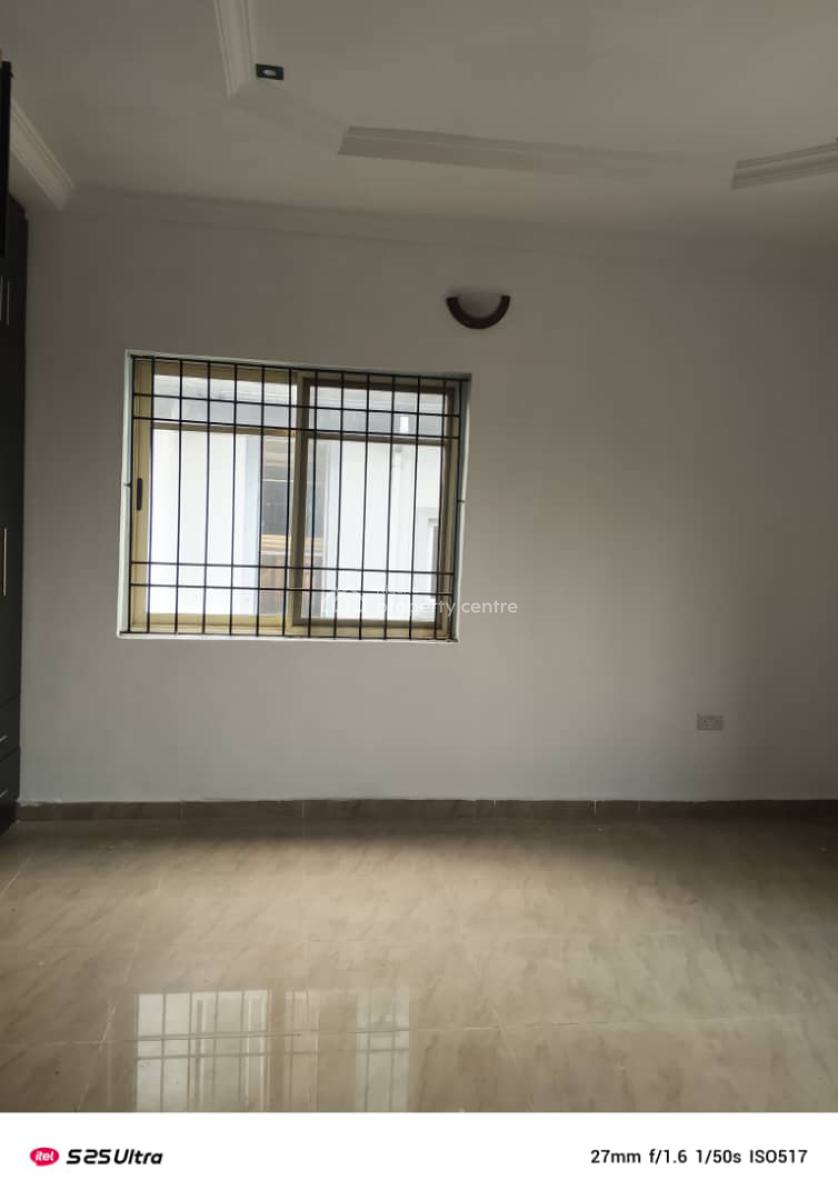 2 Bedroom Flat Upstairs, Ikate, Lekki, Lagos, Flat / Apartment for Rent