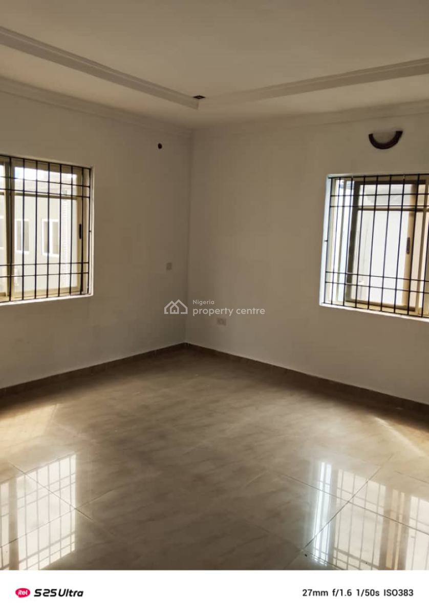 2 Bedroom Flat Upstairs, Ikate, Lekki, Lagos, Flat / Apartment for Rent