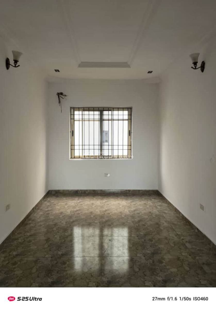 2 Bedroom Flat Upstairs, Ikate, Lekki, Lagos, Flat / Apartment for Rent