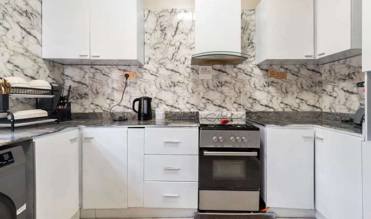 3 Bedroom Maisonette Apartment, Off Admiralty Way, Lekki Phase 1, Lekki, Lagos, Flat / Apartment Short Let