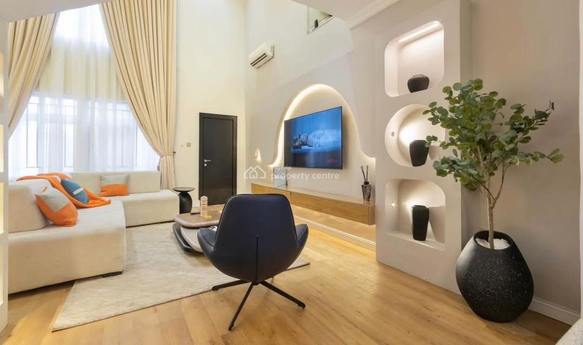 3 Bedroom Maisonette Apartment, Off Admiralty Way, Lekki Phase 1, Lekki, Lagos, Flat / Apartment Short Let