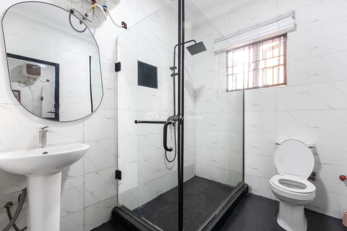 Luxury and Spacious 1 Bedroom Apartment with Ps5, Lekki Phase 1, Lekki, Lagos, Flat / Apartment Short Let