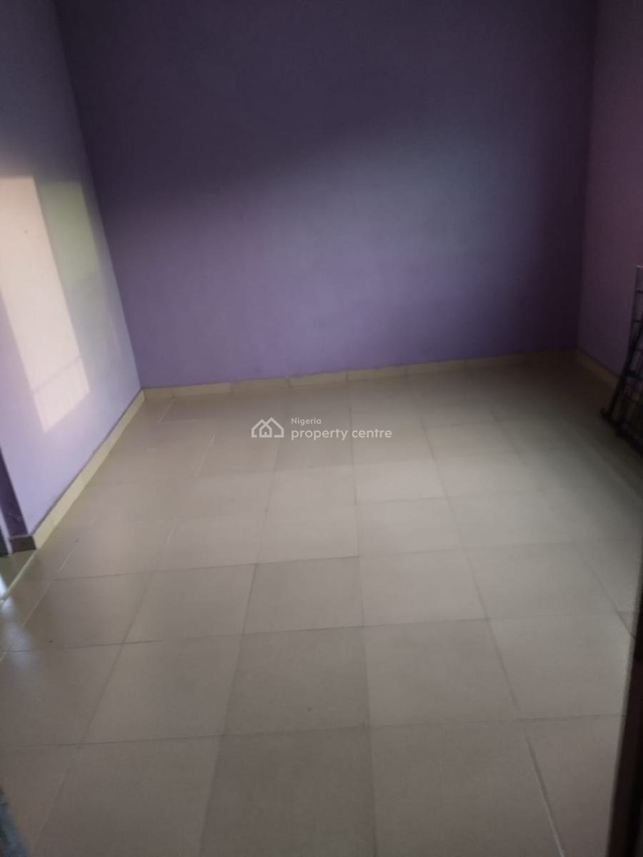 Neat 2 Bedroom Flat, Gra Phase 2, Magodo, Lagos, Flat / Apartment for Rent