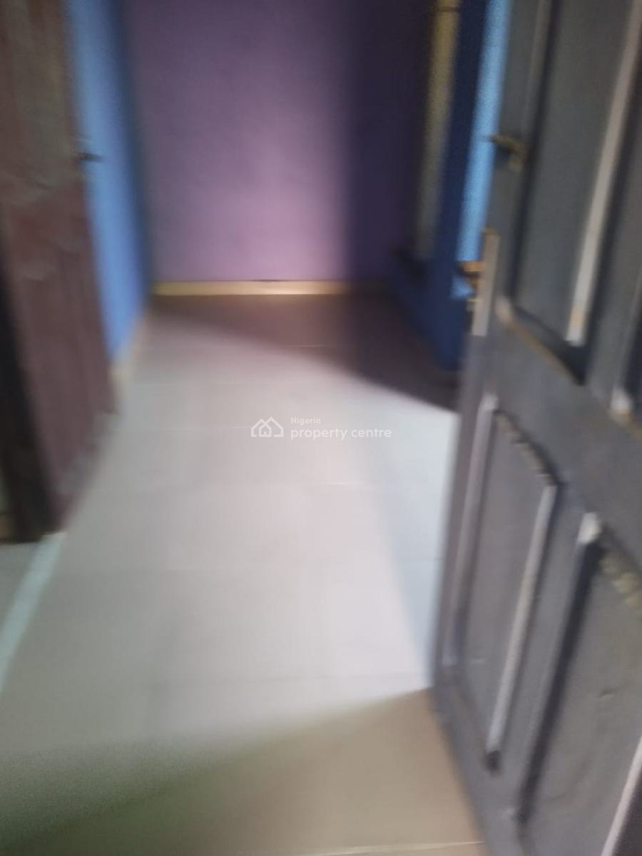 Neat 2 Bedroom Flat, Gra Phase 2, Magodo, Lagos, Flat / Apartment for Rent