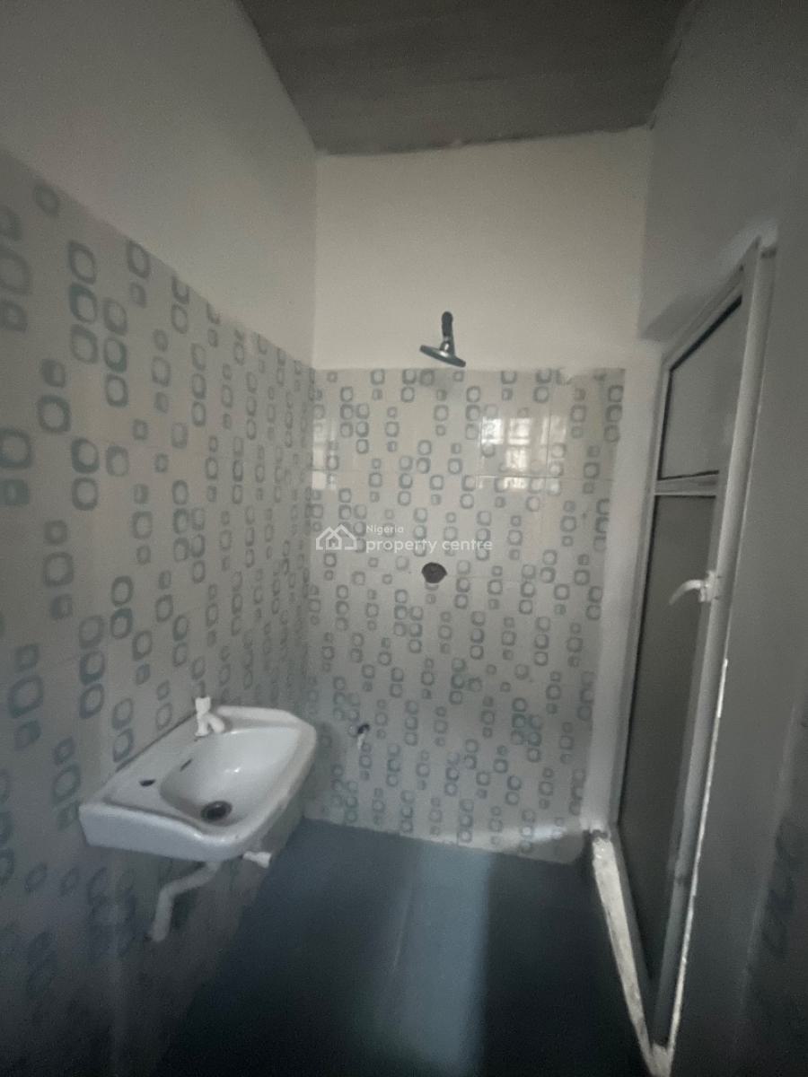 2 Bedroom Flat, Peace Land Estate, Ogombo, Ajah, Lagos, Flat / Apartment for Rent