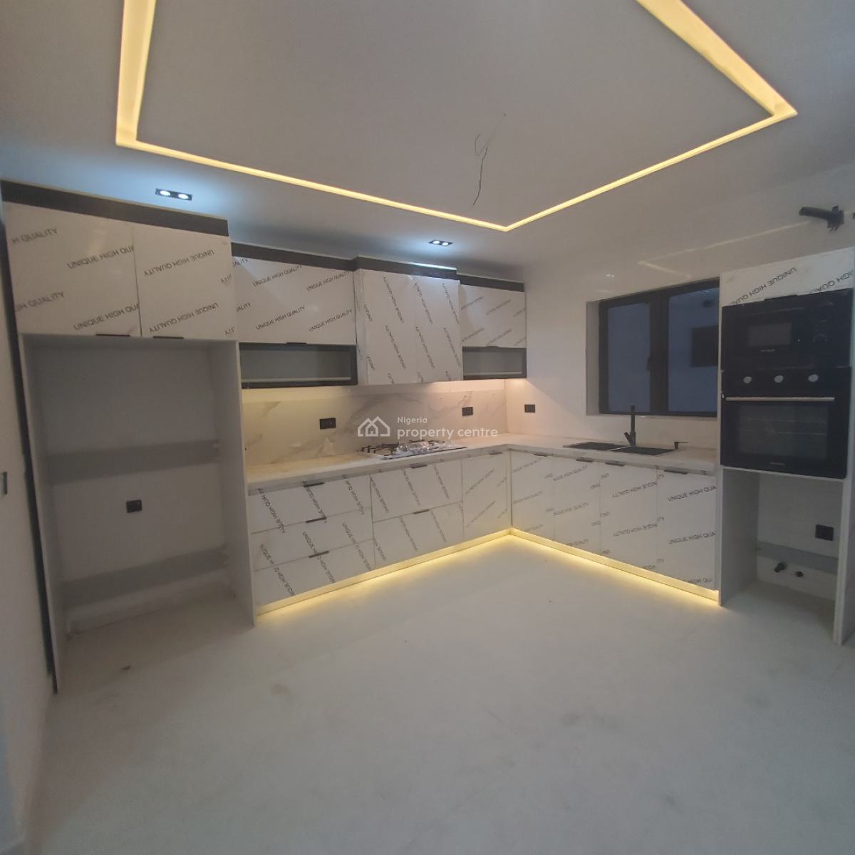 Stunning 4 Bedroom Duplex with a Bq Pool and Playground, Lekki Phase 1, Lekki, Lagos, House for Rent