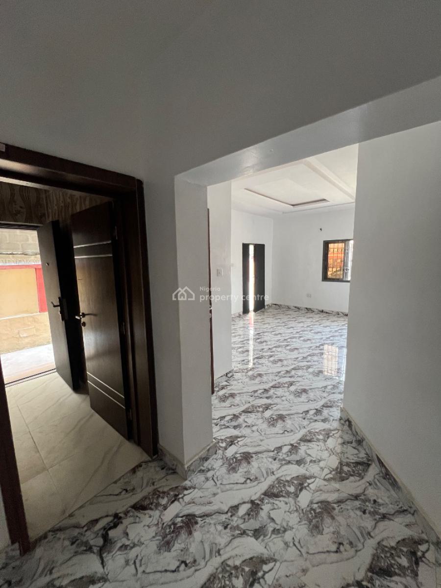 Super-clean 3-bedroom Flat (all Rooms En-suit) in a Secure Estate, Lekki Phase 1, Lekki, Lagos, Flat / Apartment for Rent