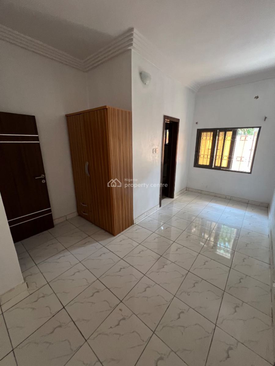 Super-clean 3-bedroom Flat (all Rooms En-suit) in a Secure Estate, Lekki Phase 1, Lekki, Lagos, Flat / Apartment for Rent