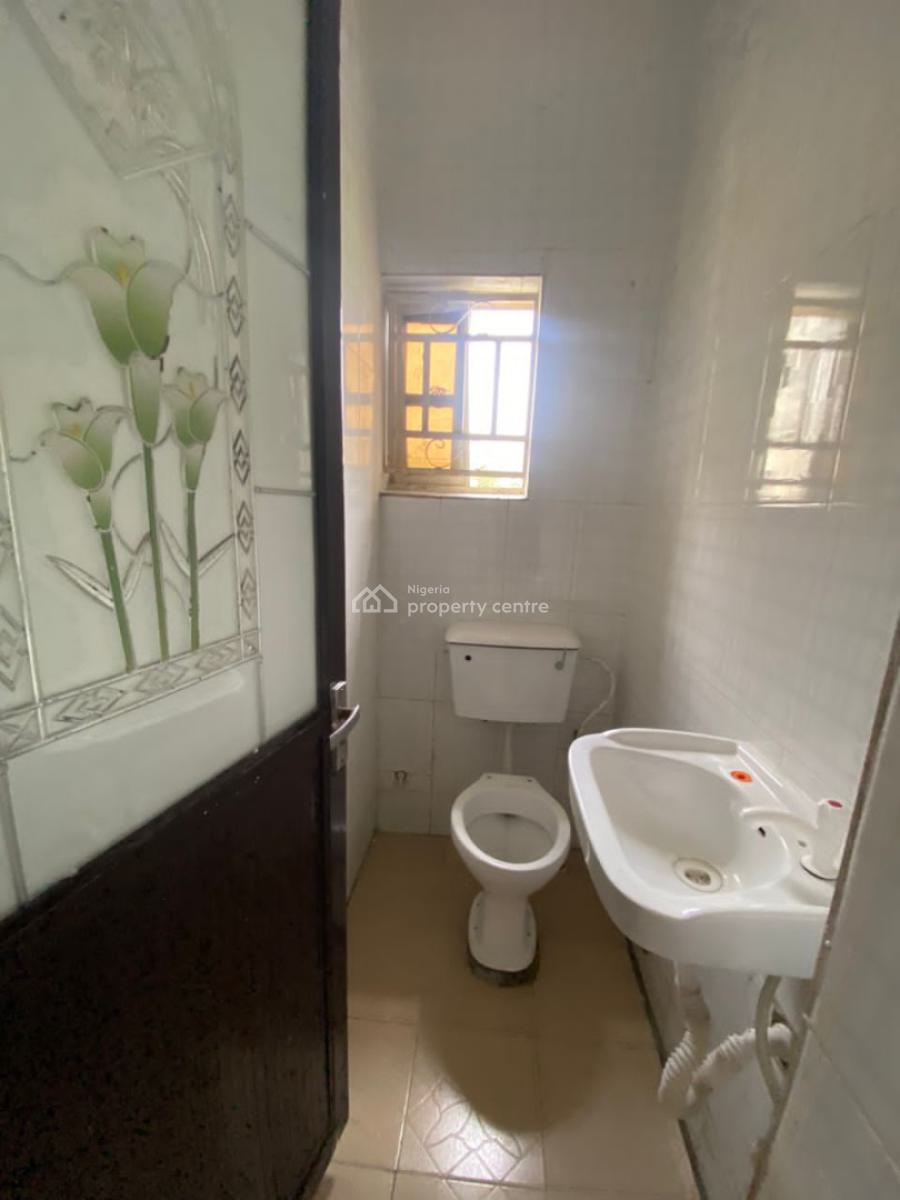 Sharp 2 Bedroom Apartment in an Estate, Sangotedo, Ajah, Lagos, Flat / Apartment for Rent
