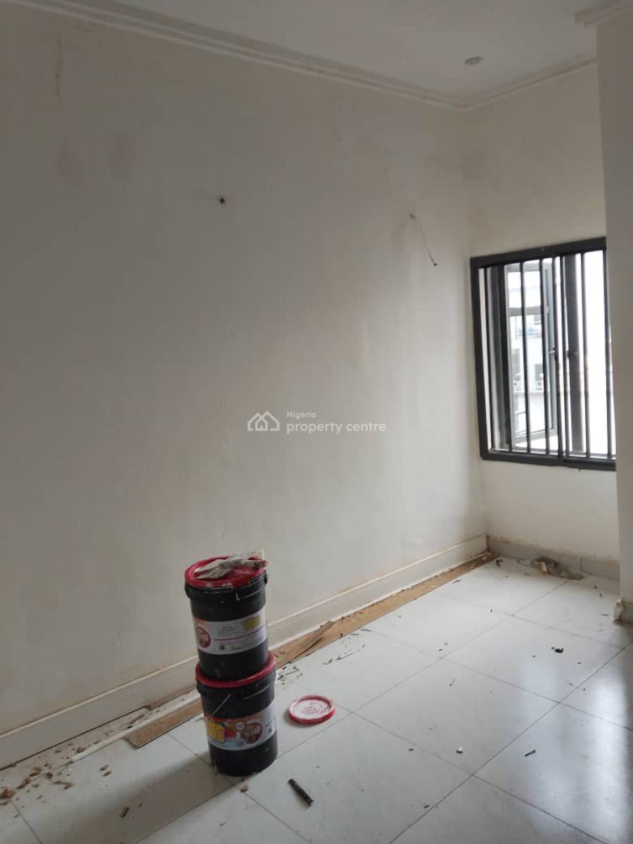 Spacious 3 Bedroom Flat, Osapa, Lekki, Lagos, Flat / Apartment for Rent