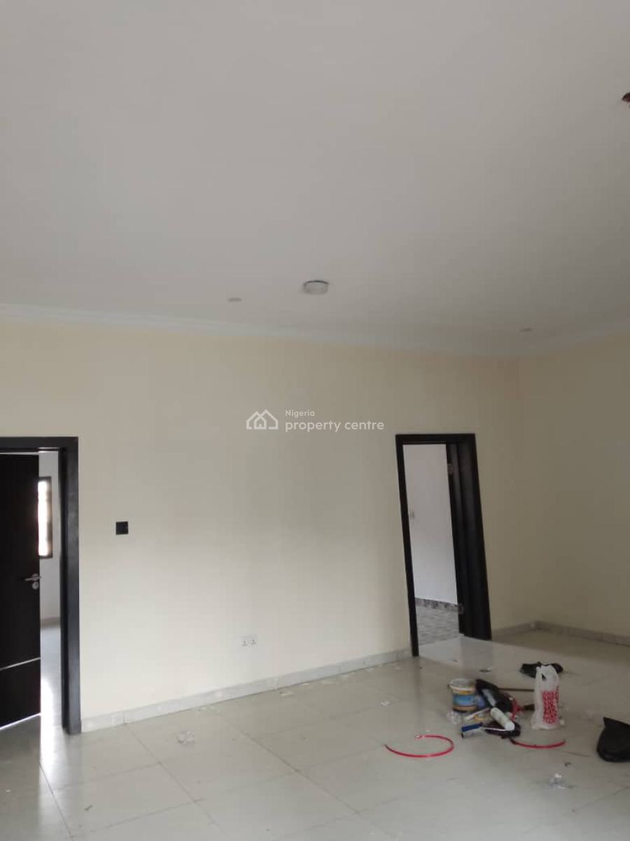 Spacious 3 Bedroom Flat, Osapa, Lekki, Lagos, Flat / Apartment for Rent