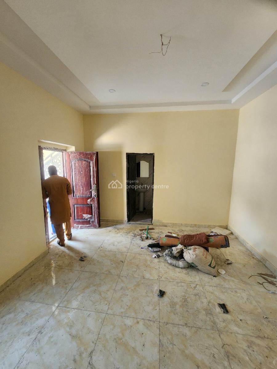 Tastefully Built Two Bedroom Block of Flat, News Engineering Dawaki., Dawaki, Gwarinpa, Abuja, Flat / Apartment for Rent