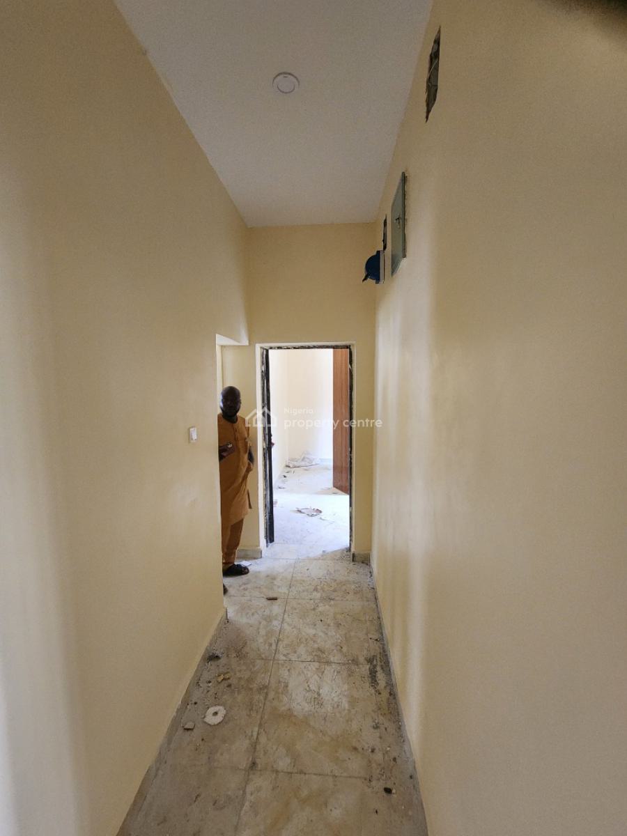 Tastefully Built Two Bedroom Block of Flat, News Engineering Dawaki., Dawaki, Gwarinpa, Abuja, Flat / Apartment for Rent