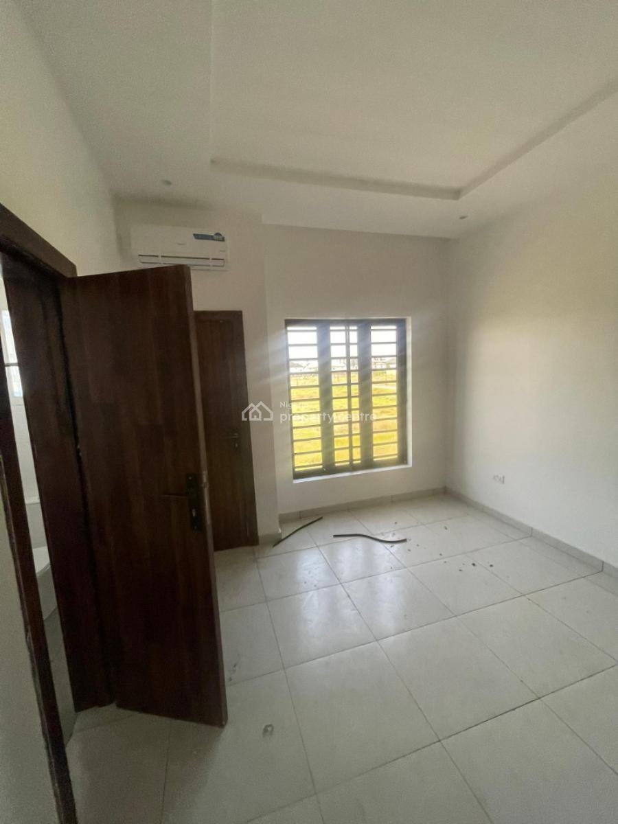 Spacious 3 Bedroom Flats, Orchid Road, Lekki, Lagos, Flat / Apartment for Sale