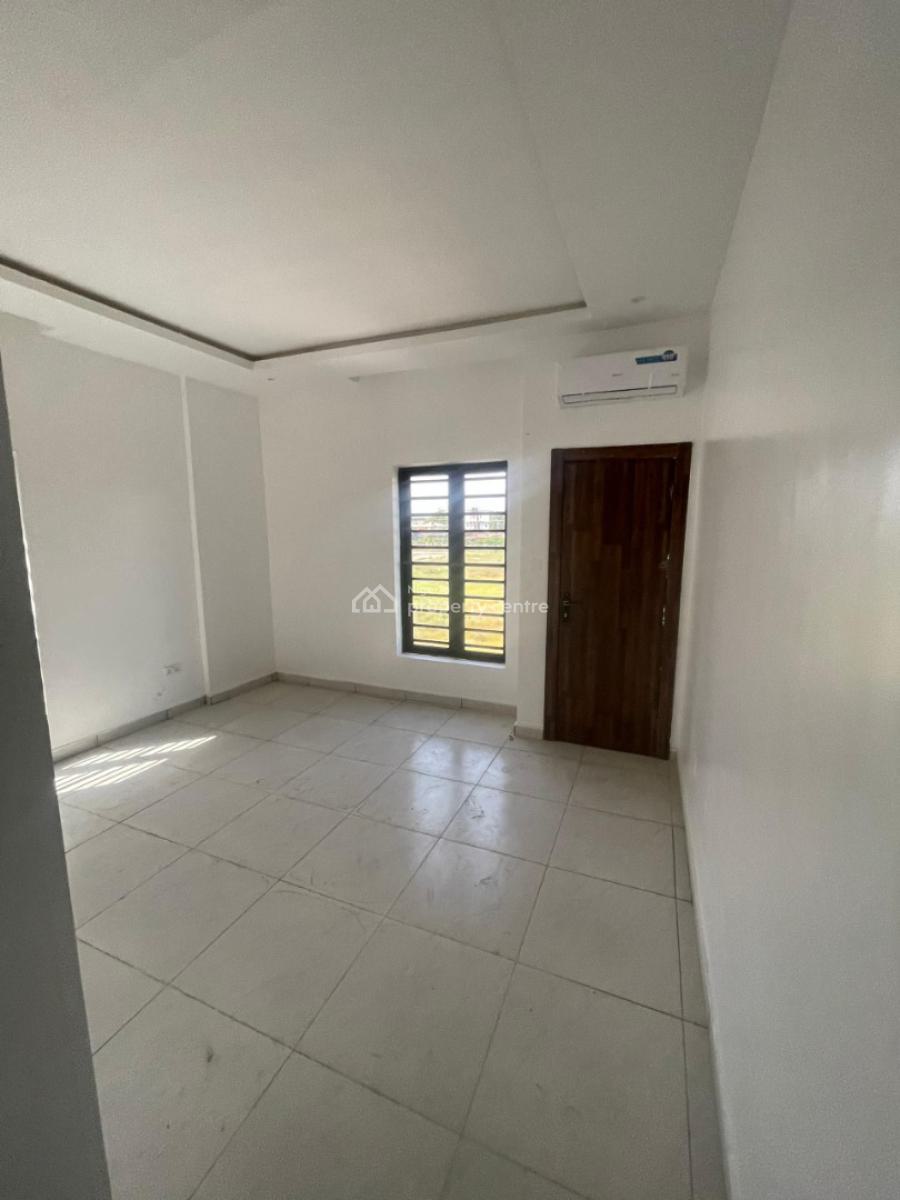 Spacious 3 Bedroom Flats, Orchid Road, Lekki, Lagos, Flat / Apartment for Sale