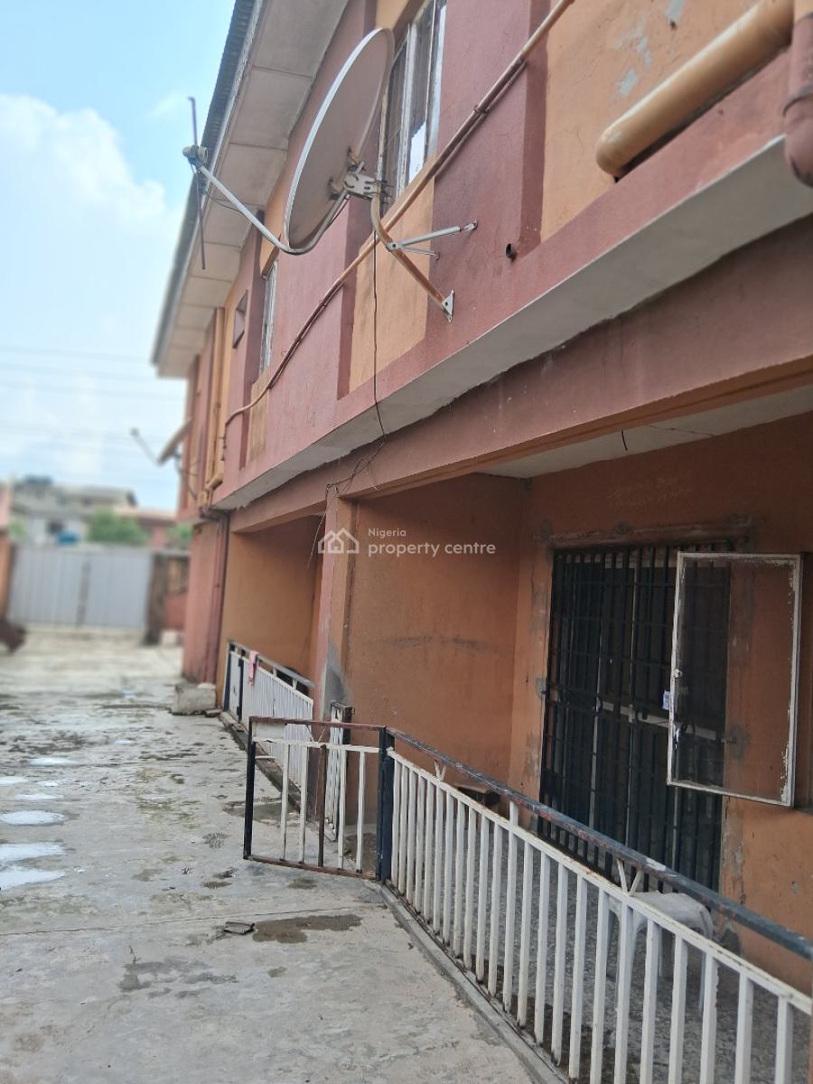 Spacious 3 Bedroom Flat, Orelope Area, Egbeda, Alimosho, Lagos, Flat / Apartment for Rent