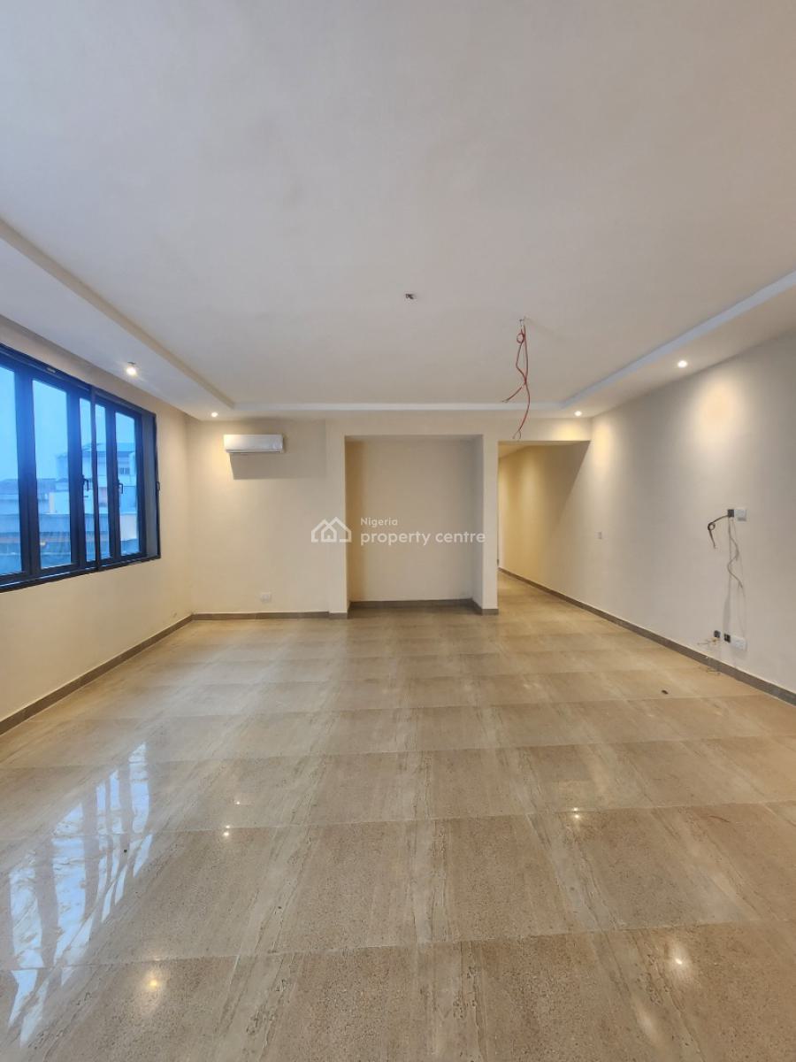 Beautiful 3 Bedroom Apartment with Bq, Elevator, Gym, Pool, Lekki Phase 1, Lekki, Lagos, Flat / Apartment for Sale